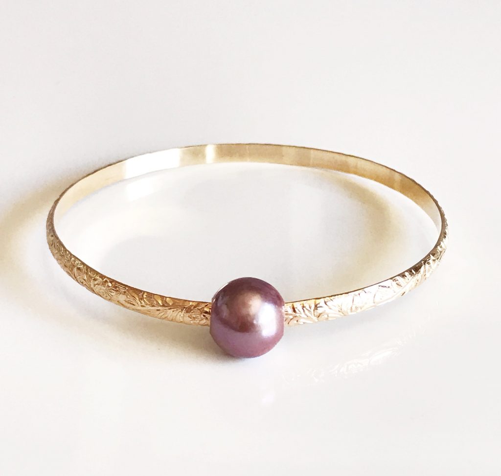 Bangle ALII – lavender Edison pearl (B343)