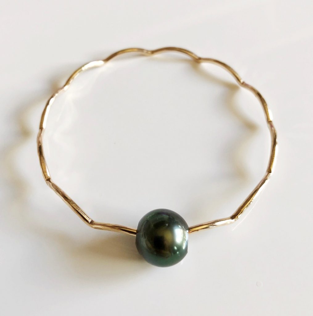 Bangle TOMI – tahitian pearl (B394)