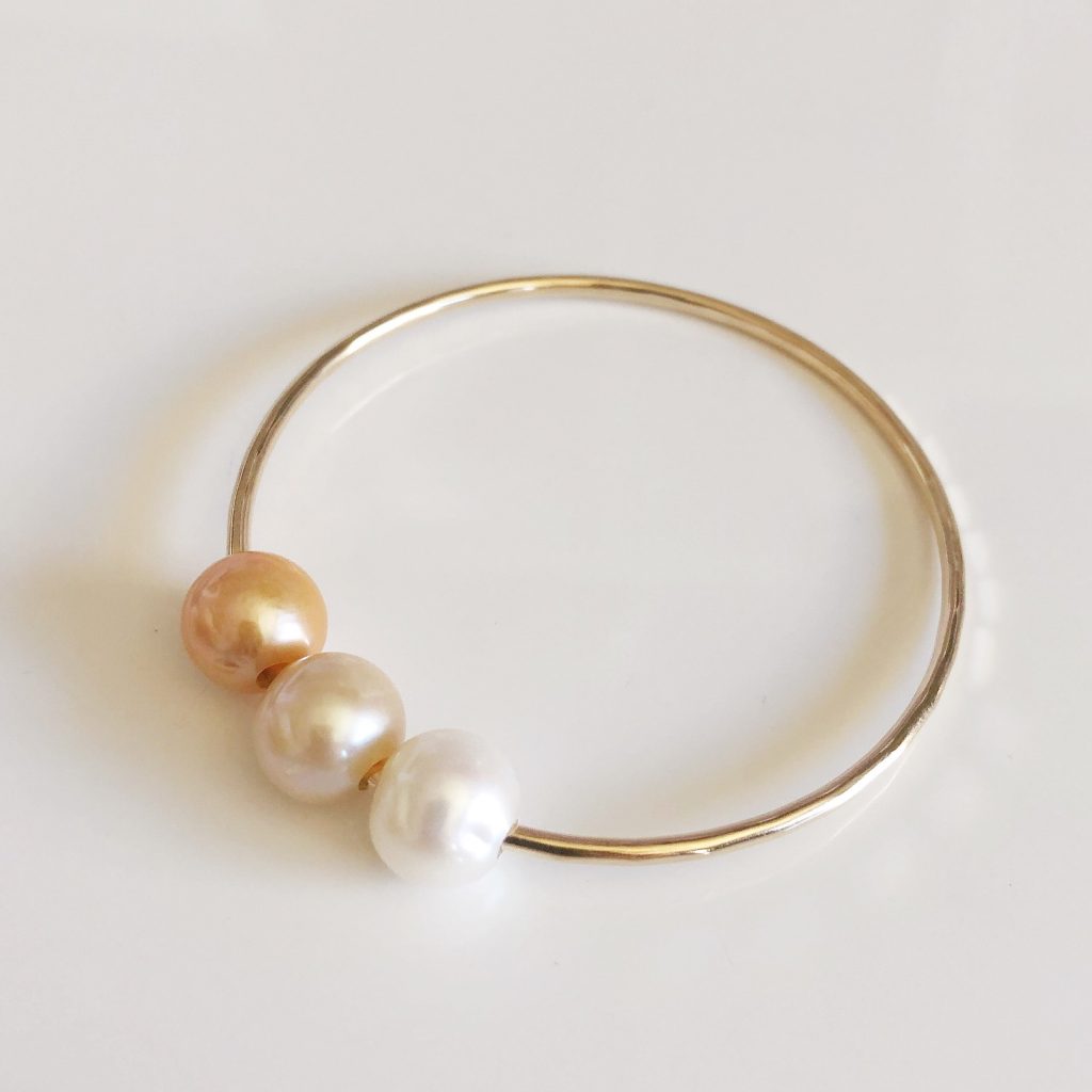 Bangle PAIGE – gold edison pearls (B255)